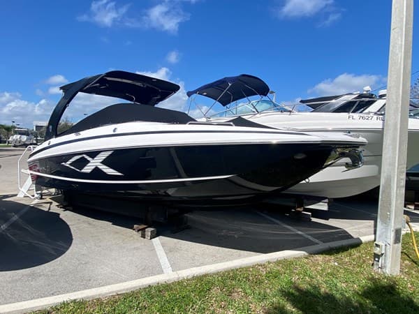 2013 REGAL 27' FASDECK