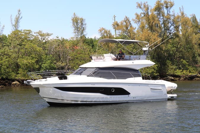 2021 PRESTIGE 420 FLY